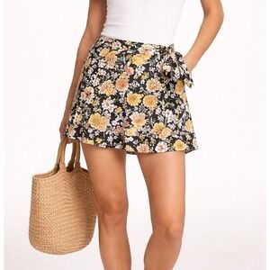 June & Hudson Womens Skort M Black Floral Ruffle Faux Wrap Feminine Cottagecore